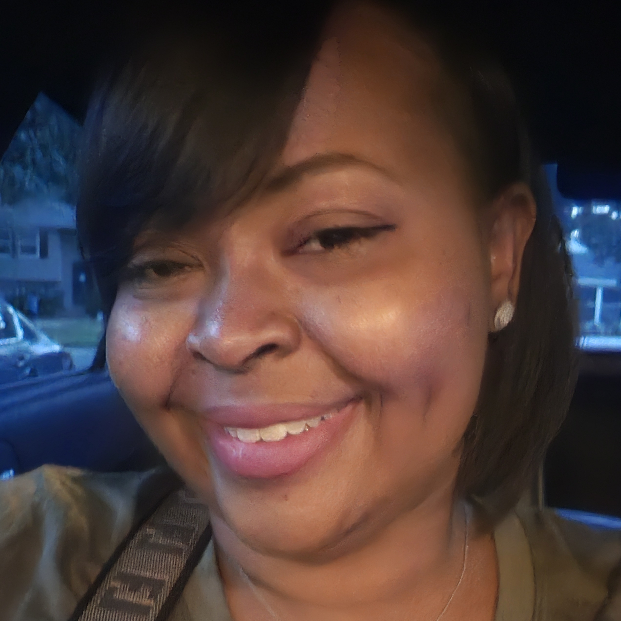 Prettyme (@mtprettyme) is LIVE - TikTok LIVE