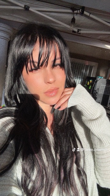 🦋𝑀𝐼𝒜𝑀𝐼 𝒬 𝒯𝒜𝑅𝑅🫧 (@its.jenn.oficiall) is LIVE - TikTok LIVE