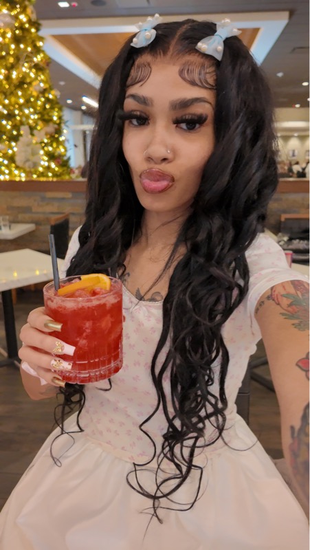 lamiya_blossom (@lamiya_blossom) is LIVE - TikTok LIVE